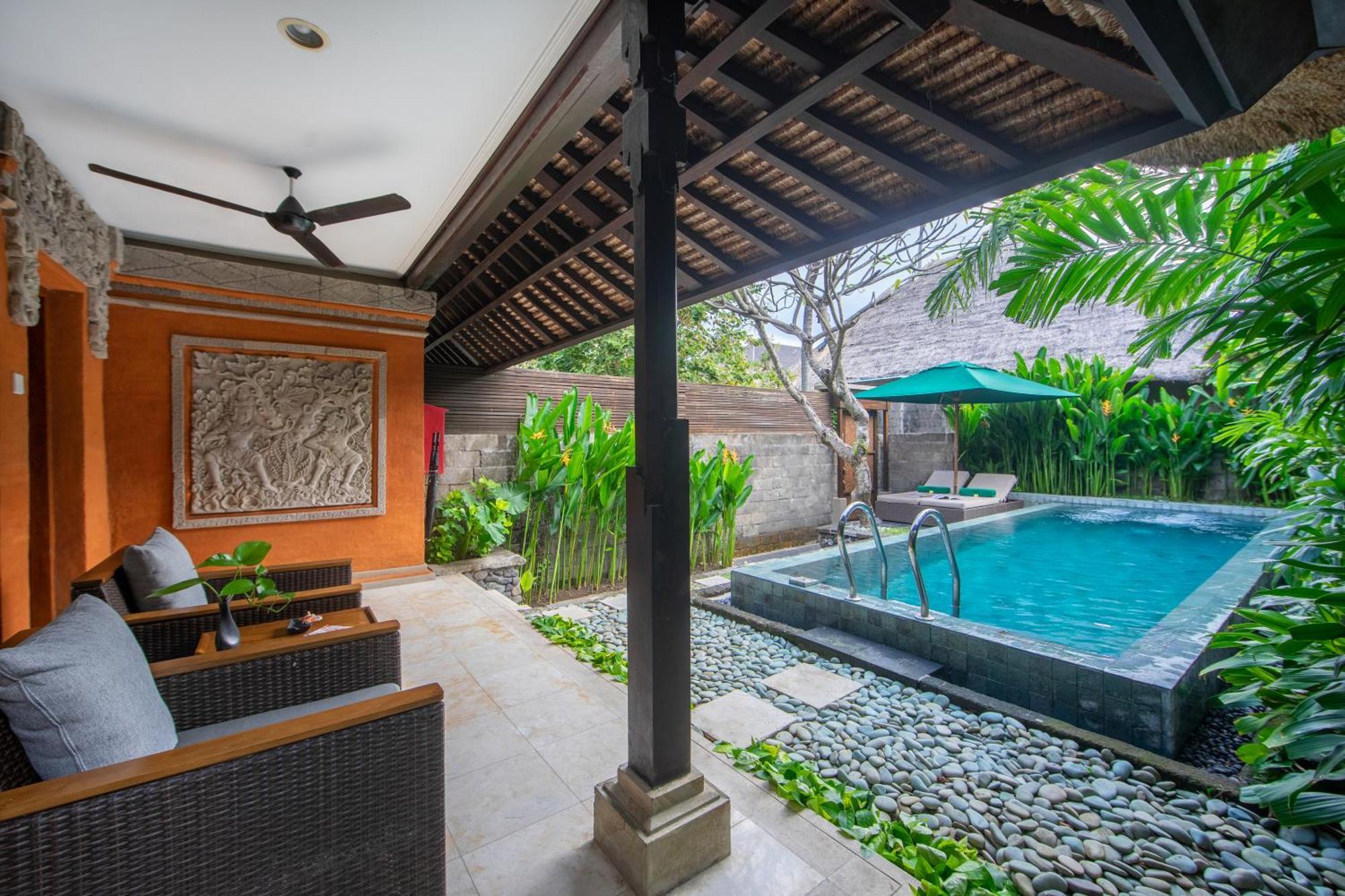 Legian Beach Hotel Экстерьер фото