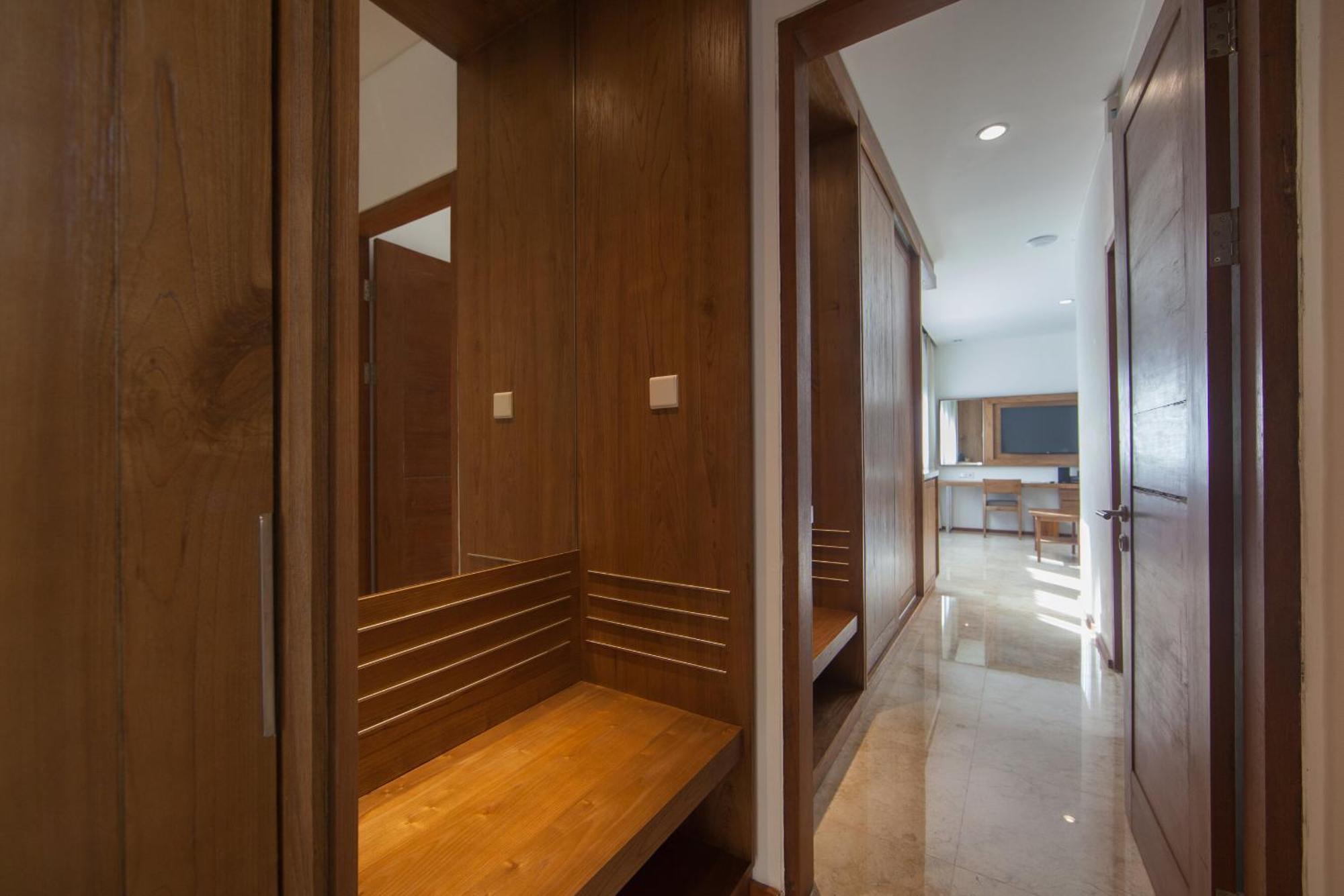 Legian Beach Hotel Экстерьер фото