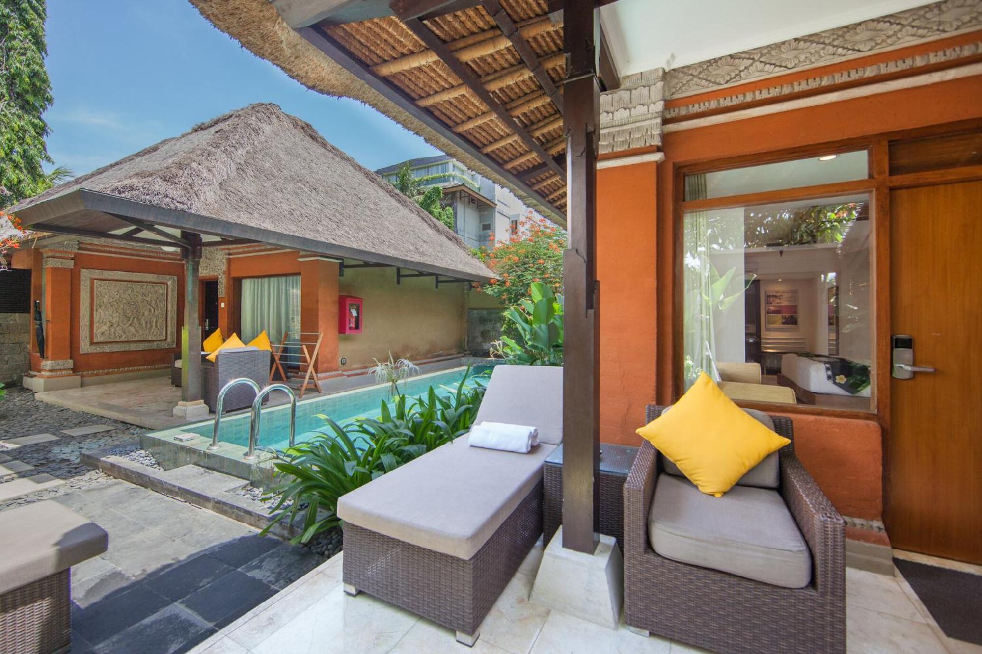 Legian Beach Hotel Экстерьер фото