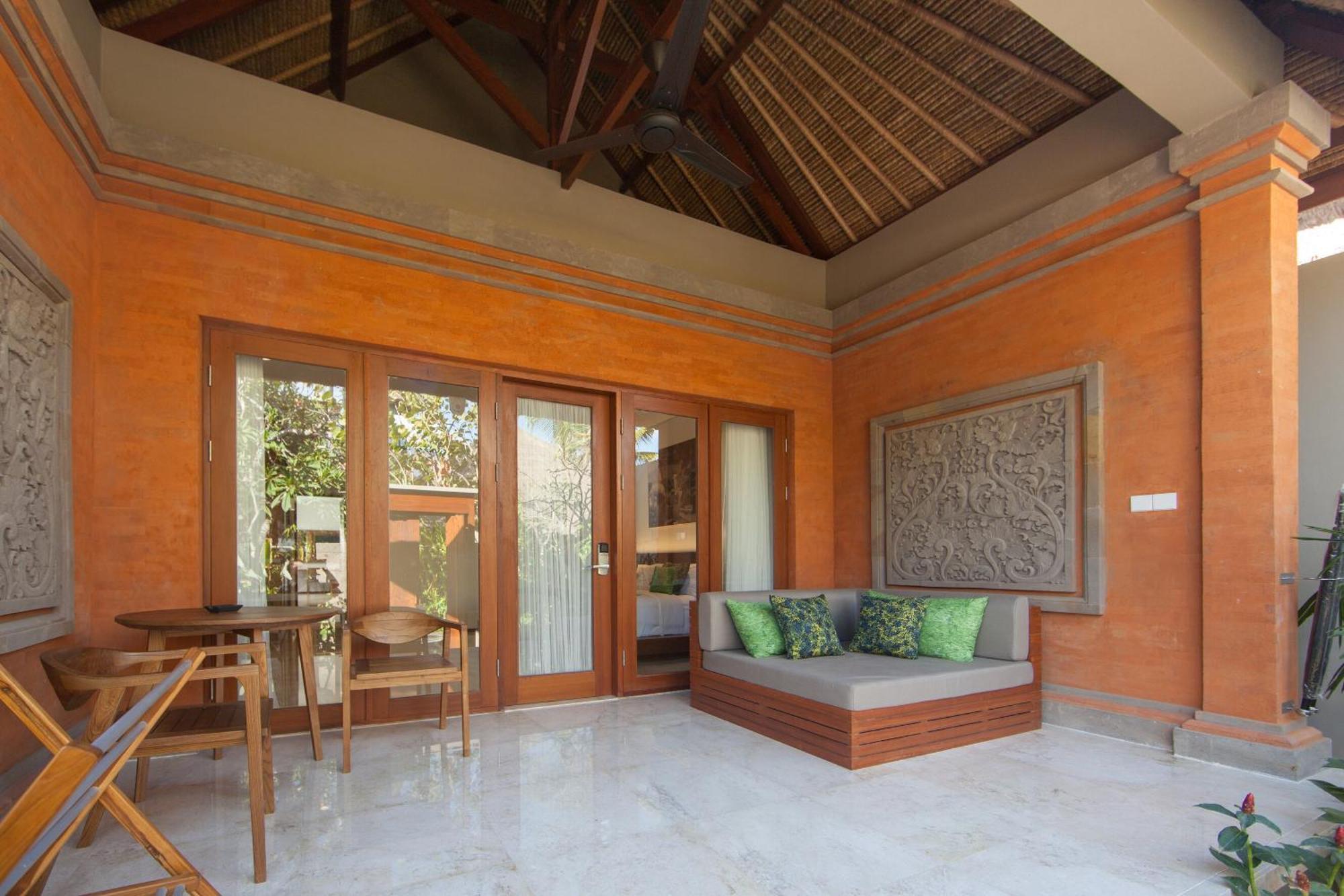 Legian Beach Hotel Экстерьер фото